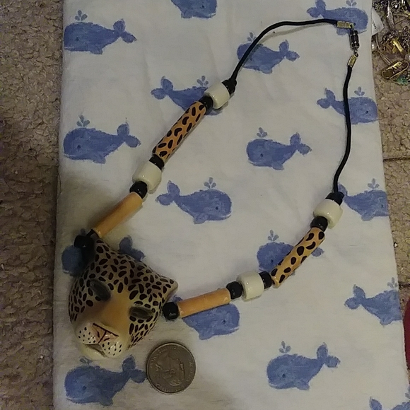 Ceramic Leopard necklace - Picture 4 of 4